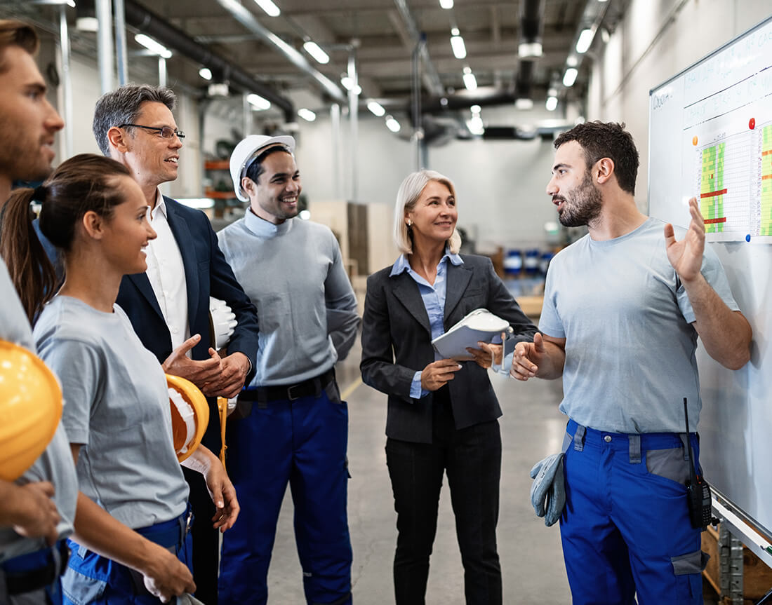 Imagen gente trabajando en equipo - Ruano energia